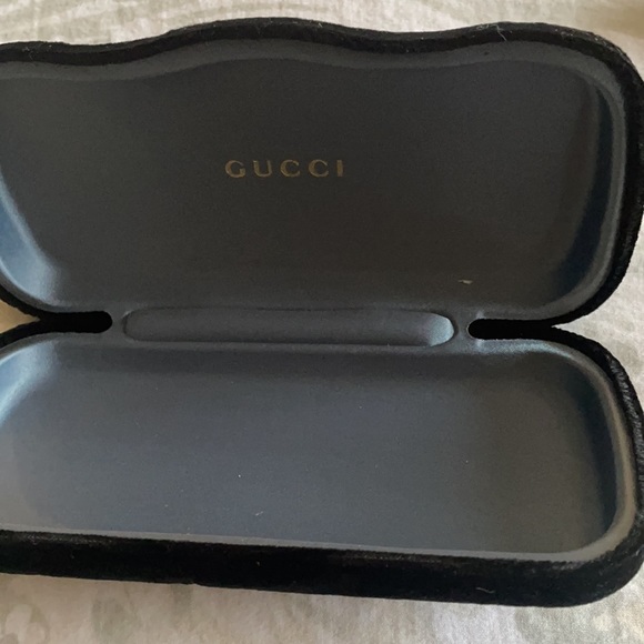 Gucci Sunglasses. - Picture 6 of 6
